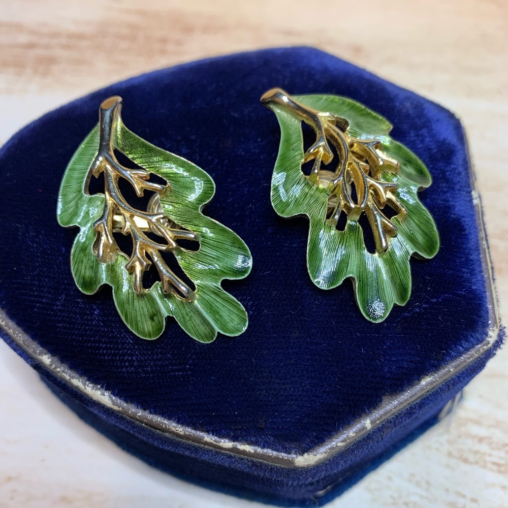 Sarah Coventry Enchanted Forest Earrings, Green Leaf, Vintage Earrings